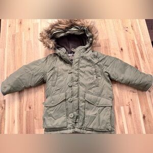 GAP Kids Warmest Down Fill Parka Army Green Faux Fur Hood Size 4T